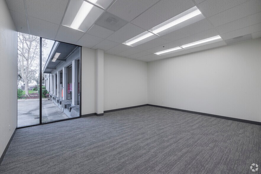 More Photos Of 200-230 Railroad Ave, Milpitas Unknown For Lease