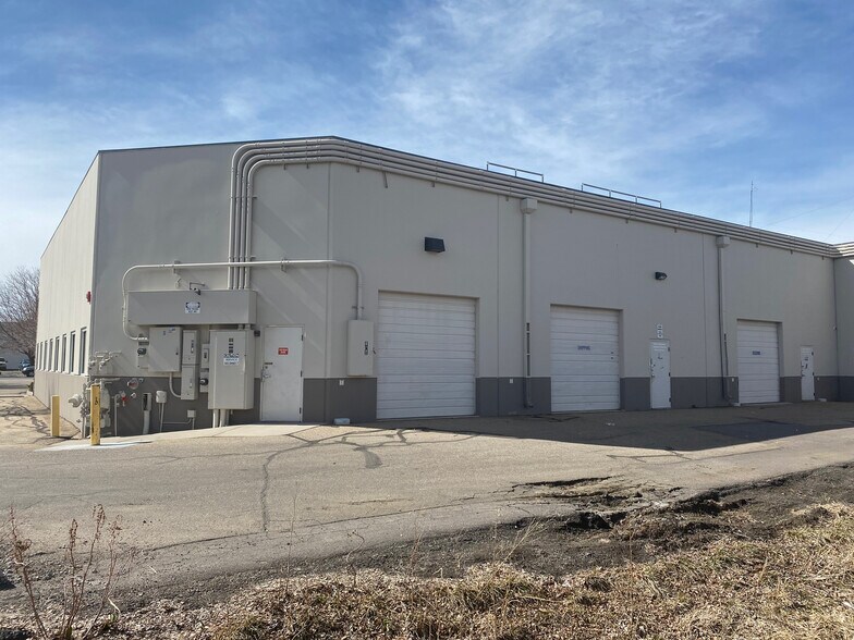 More Photos Of 500 S Arthur Ave, Louisville Service For Sale