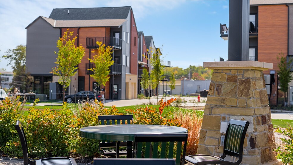 More Photos Of 6115 Nieman Rd, Shawnee Apartments For Sale