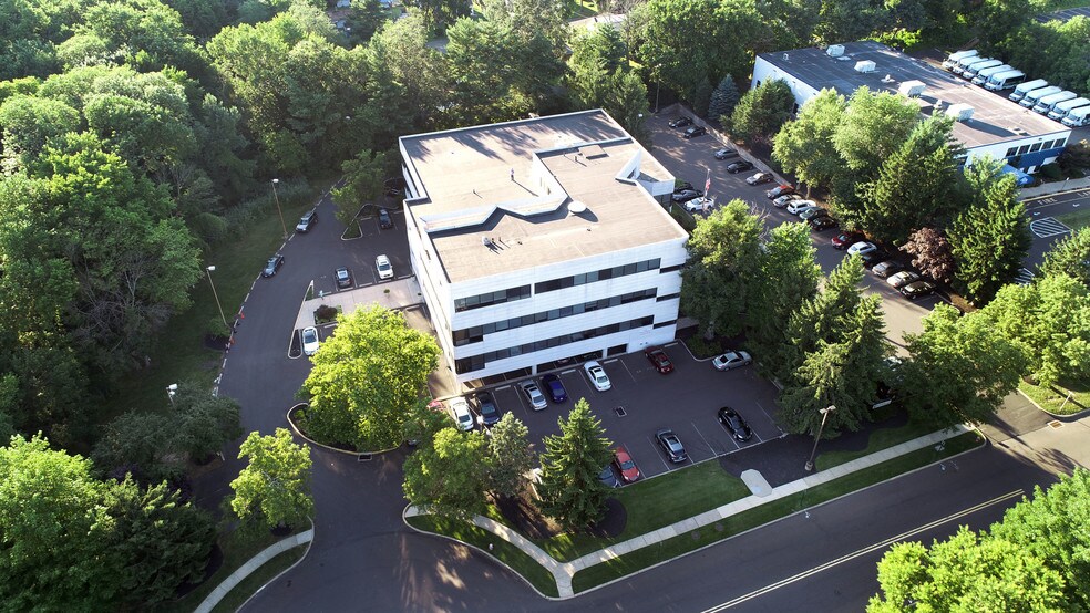 More Photos Of 1 Allied Dr, Trevose Office For Sale