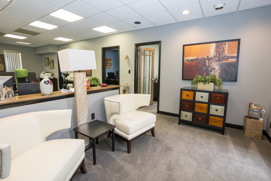 More Photos Of 179 S Maple Ave, Ridgewood Office For Sale