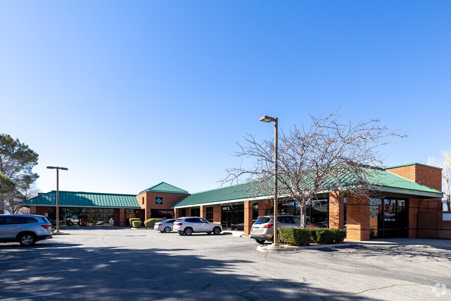 More Photos Of 1113 W Avenue M4, Palmdale Office For Lease