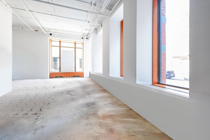 More Photos Of 100 Vandam St, New York Office For Lease