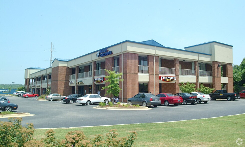 More Photos Of 1907 S College St, Auburn Storefront Retail Office For Lease