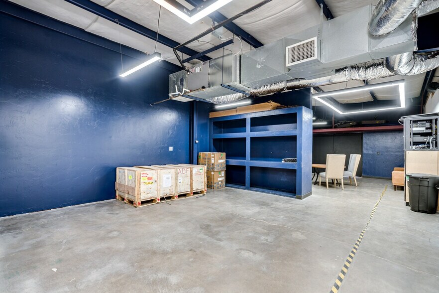 More Photos Of 1140 N Rosemont Blvd, Tucson Research And Development For Sale