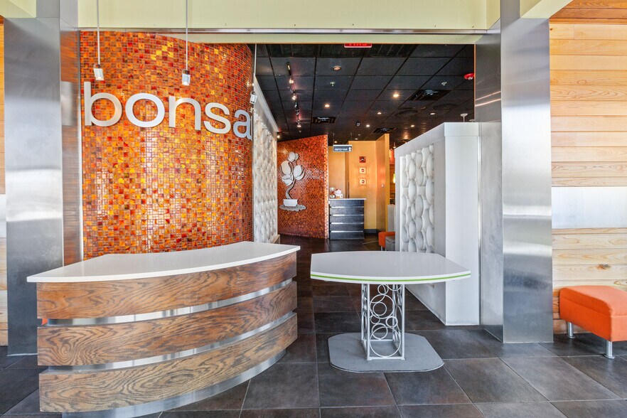 More Photos Of 102 Clinton Center Dr, Clinton Restaurant For Sale