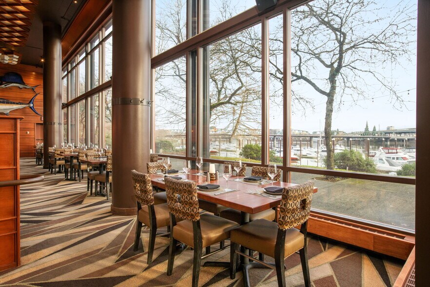 More Photos Of 309 S Montgomery St, Portland Restaurant For Sale