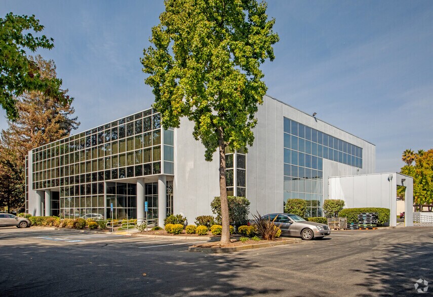 More Photos Of 2160 Lundy Ave, San Jose Office For Lease