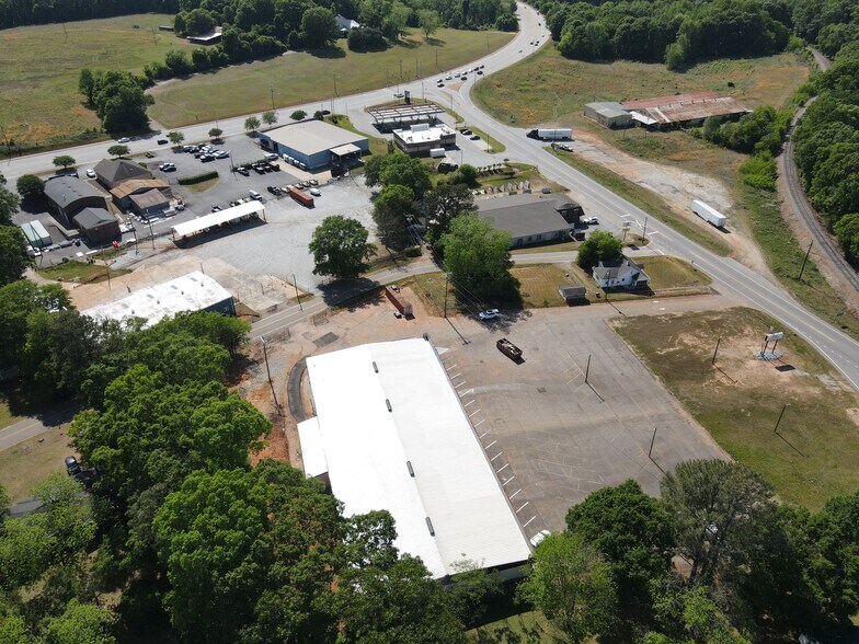 More Photos Of 202 Highway 29 Byp N, Anderson Flex For Lease