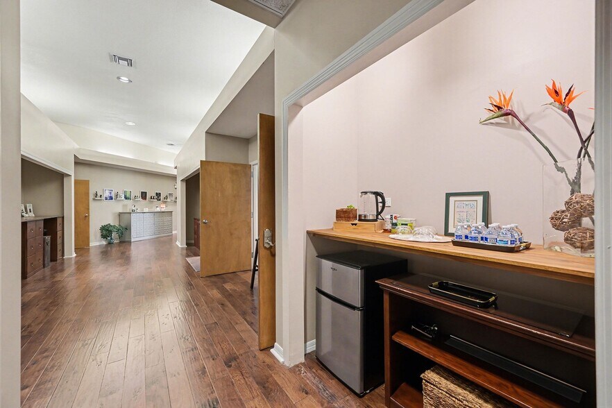 More Photos Of 1727 N Atlantic Ave, Cocoa Beach Medical For Lease