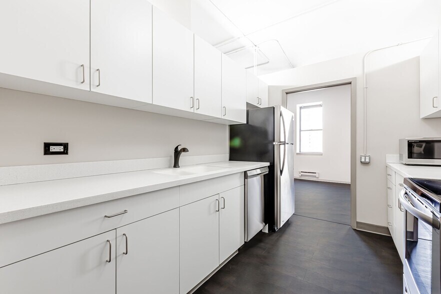 More Photos Of 731 S Plymouth Ct, Chicago Apartments For Sale