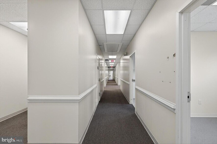 More Photos Of 7117 Salem Fields Blvd, Fredericksburg Office For Lease