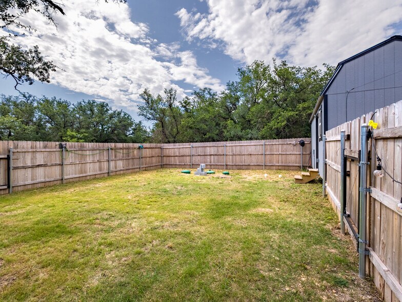 More Photos Of 8036 County Road 604, Brownwood Multifamily For Sale