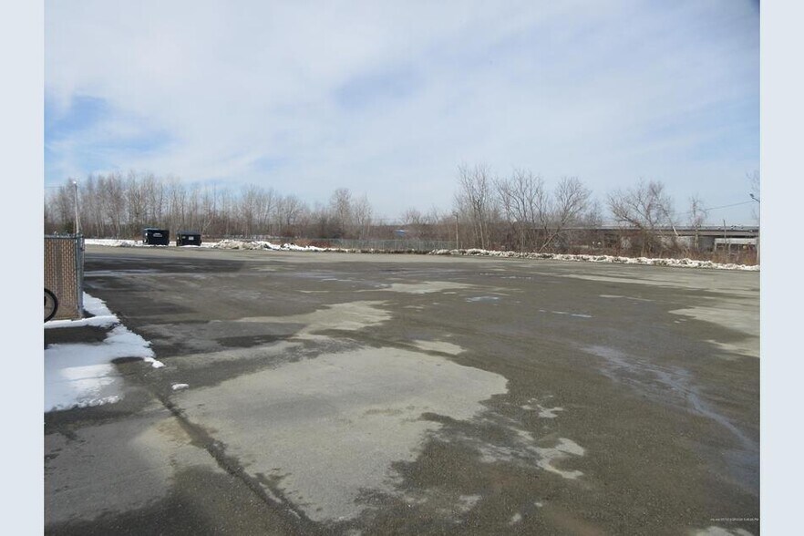 More Photos Of 22 Atlantic Ave, Brewer Manufacturing For Sale