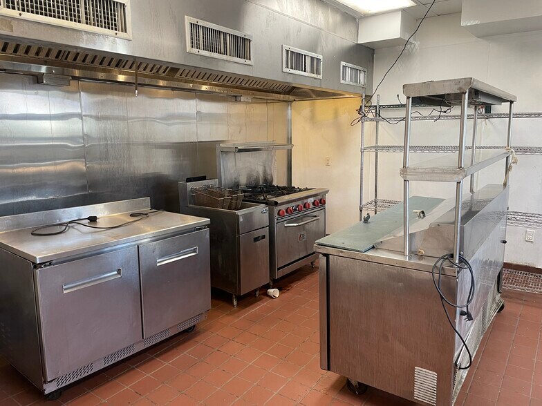 More Photos Of 423 W Girard Ave, Philadelphia Apartments For Sale