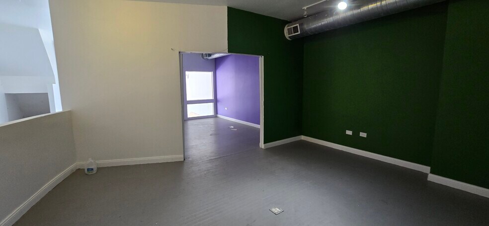 More Photos Of 1216 W Grand Ave, Chicago Storefront Retail Residential For Sale