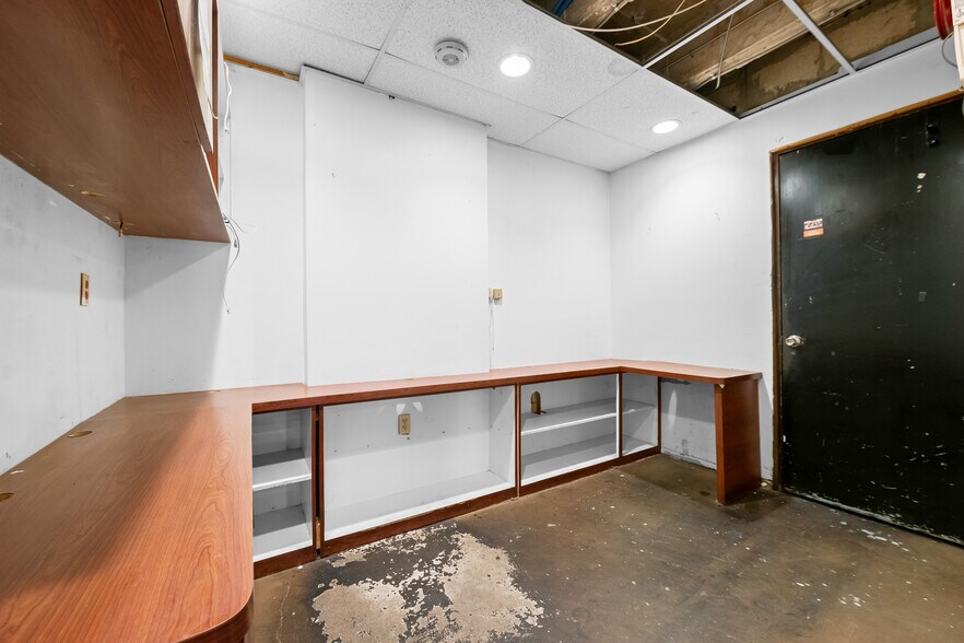 More Photos Of 66-68 W Flagler St, Miami Loft Creative Space For Sale