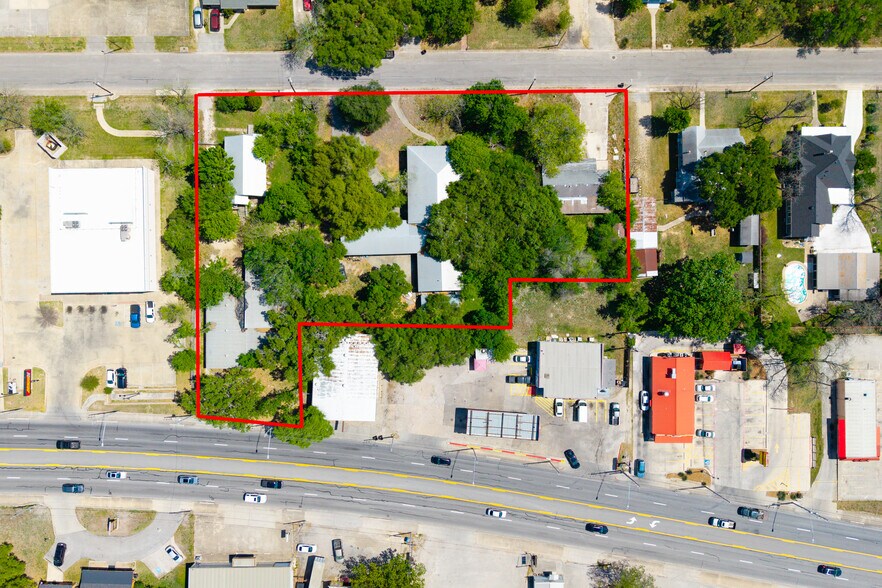 More Photos Of 725 S Brazos St, Lockhart Land For Sale