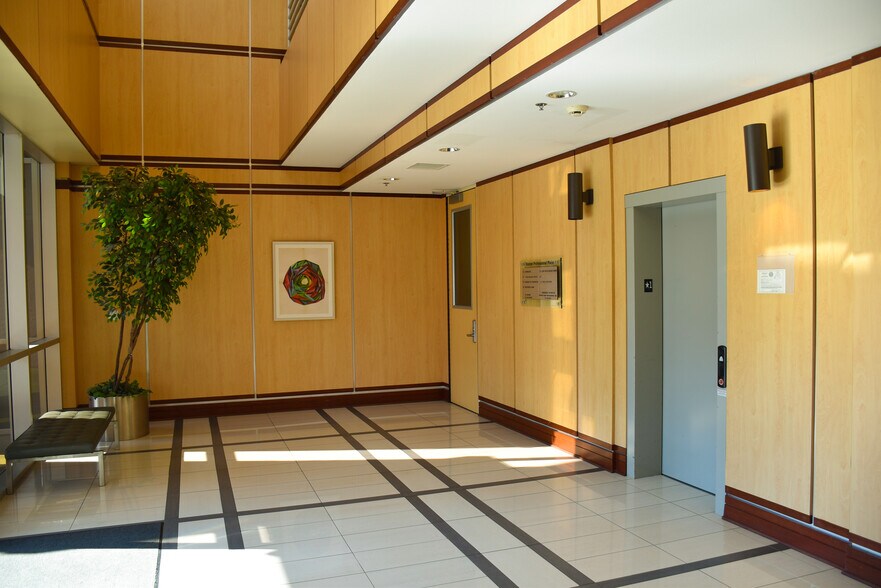 More Photos Of 3000 Research Forest Dr, The Woodlands Office For Sale