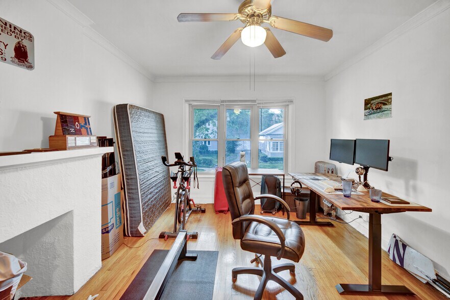 More Photos Of 1024 Noyes St, Evanston Apartments For Sale