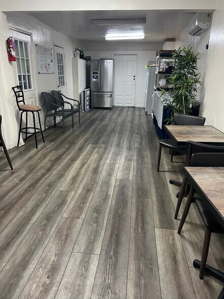 More Photos Of 9815 S Vermont Ave, Los Angeles Specialty For Sale