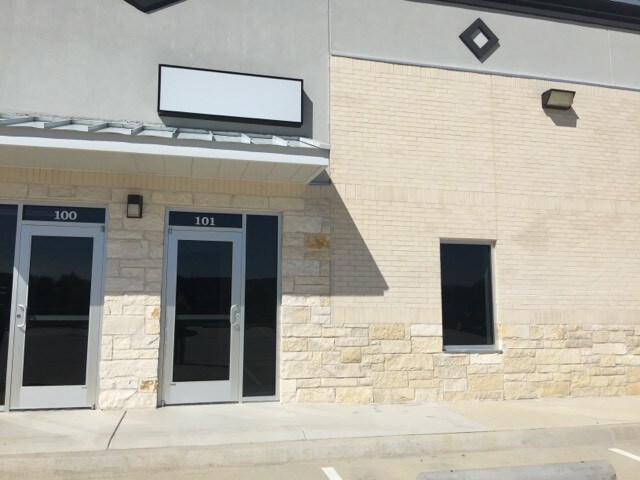 More Photos Of 3831 FM 2181, Corinth Flex For Lease