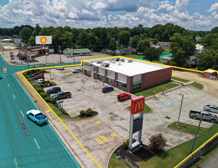 More Photos Of 1907 N Meridian St, Greenfield Storefront For Sale
