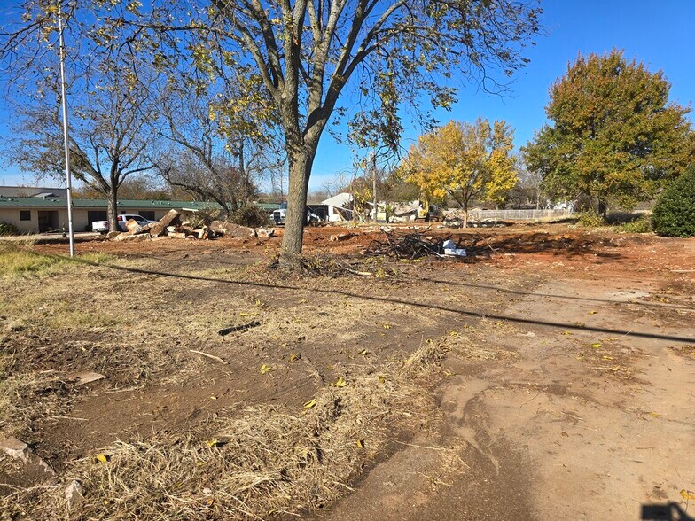 More Photos Of 2309 W Washington St, Stephenville Land For Sale
