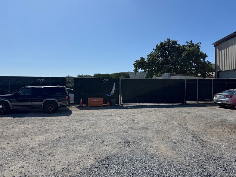 More Photos Of 400 Smith Ranch Rd, San Rafael Land For Lease