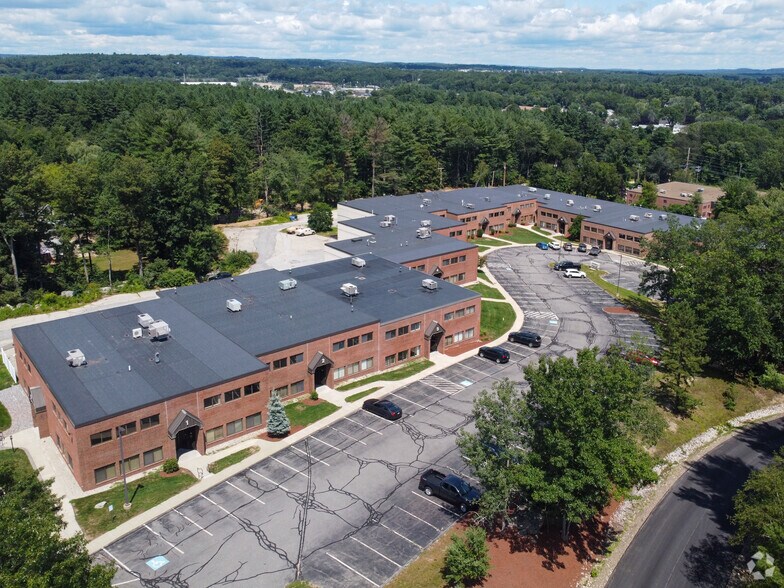 More Photos Of 10 Commerce Park N, Bedford Light Distribution For Lease