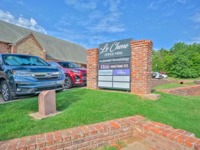 More Photos Of 1218 E 9th St, Edmond Medical For Lease