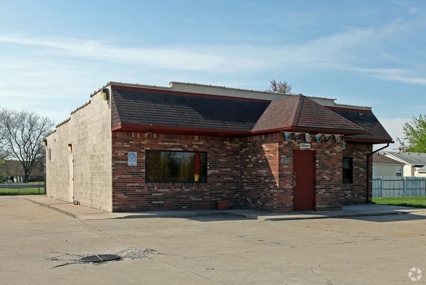 Primary Photo Of 1090 N Dixie Hwy, Monroe Restaurant For Sale