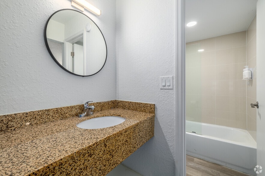 More Photos Of 1153 Airport Rd, Jacksonville Hotel For Sale