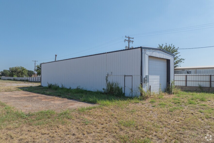 More Photos Of 705 Industrial Loop, Breckenridge Manufacturing For Lease