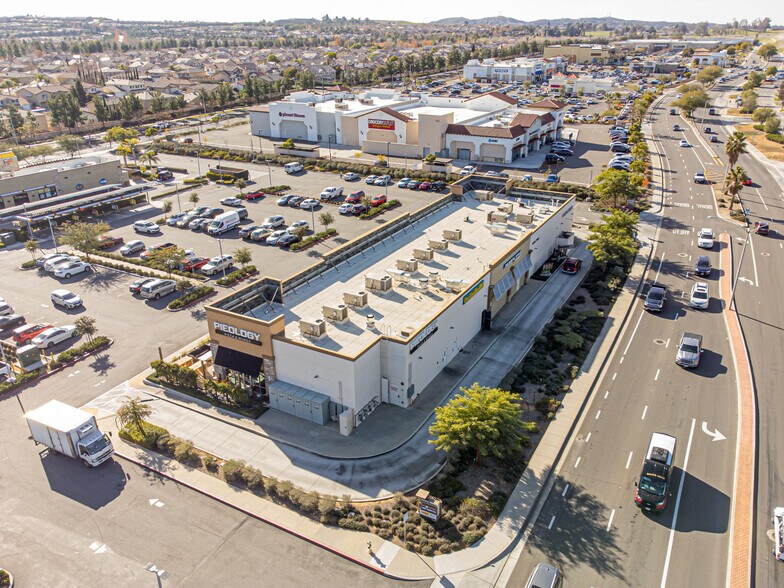 More Photos Of 1620 E 1st St, Beaumont General Retail For Sale