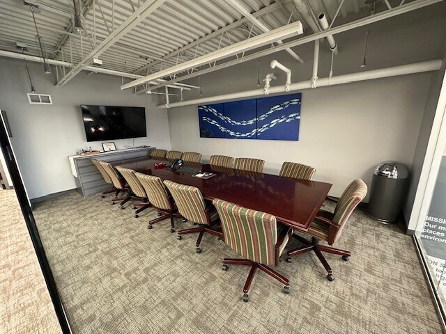 More Photos Of 7615 W 100th Pl, Bridgeview Warehouse For Lease