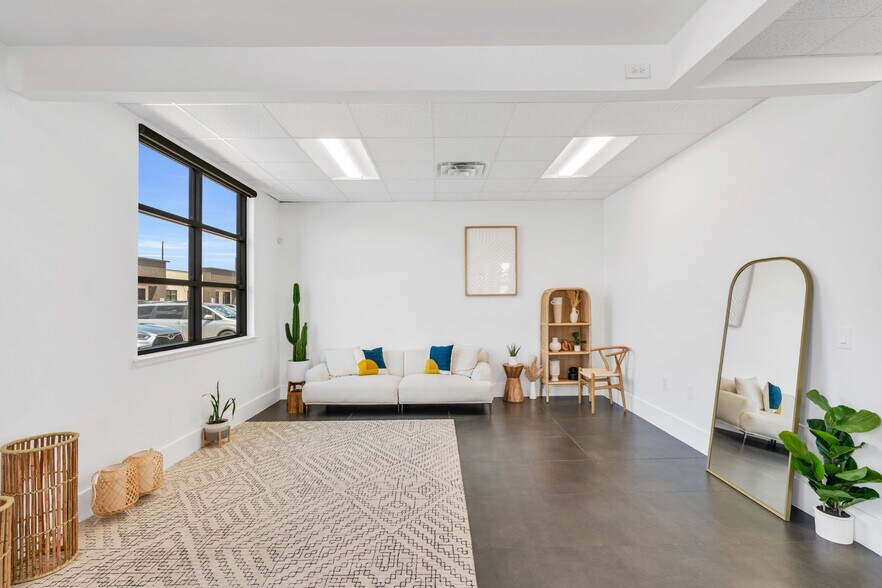 More Photos Of 8118 Fry Rd, Cypress Office For Sale