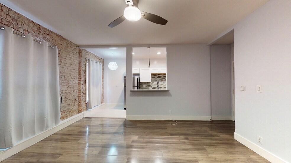 More Photos Of 250 S Kenmore Ave, Los Angeles Apartments For Sale