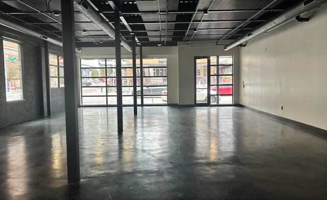 More Photos Of 219 W 4th St, Austin General Retail For Lease