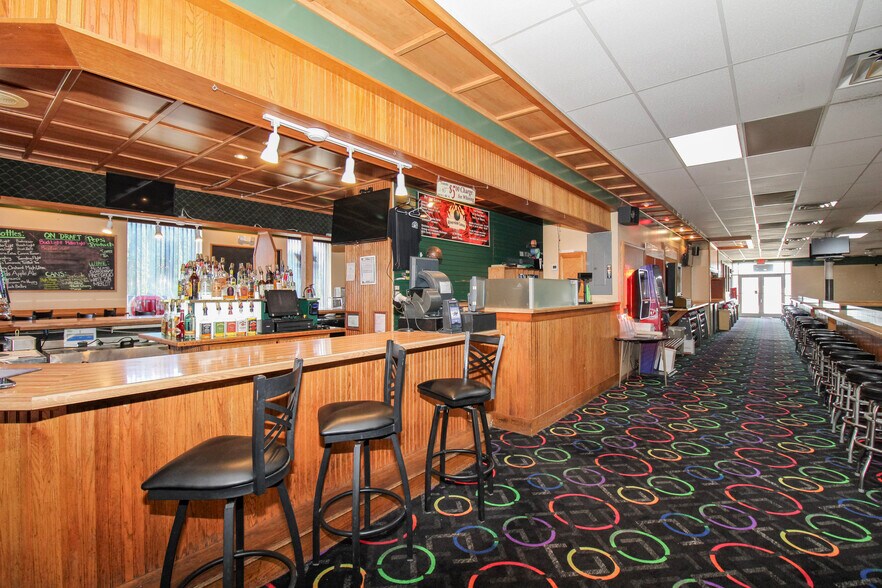 More Photos Of 125 Main St, Huron Bowling Alley For Sale