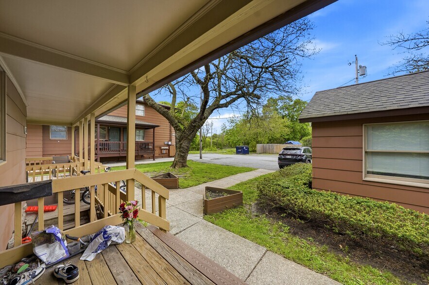 More Photos Of 55 Washington St, Lockport Apartments For Sale