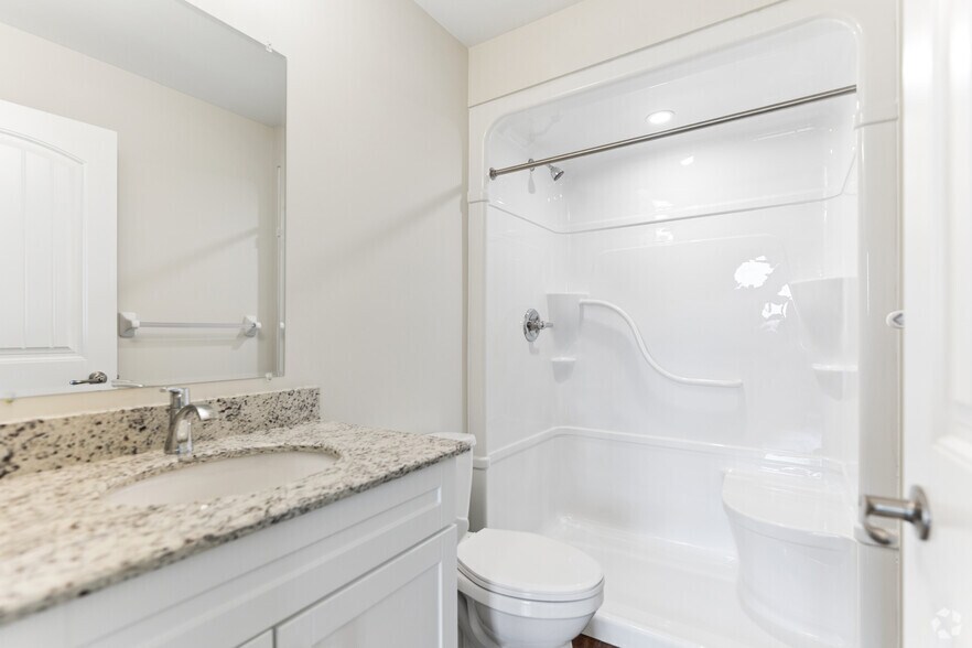 More Photos Of 550 Park Av W, Chatham Apartments For Sale