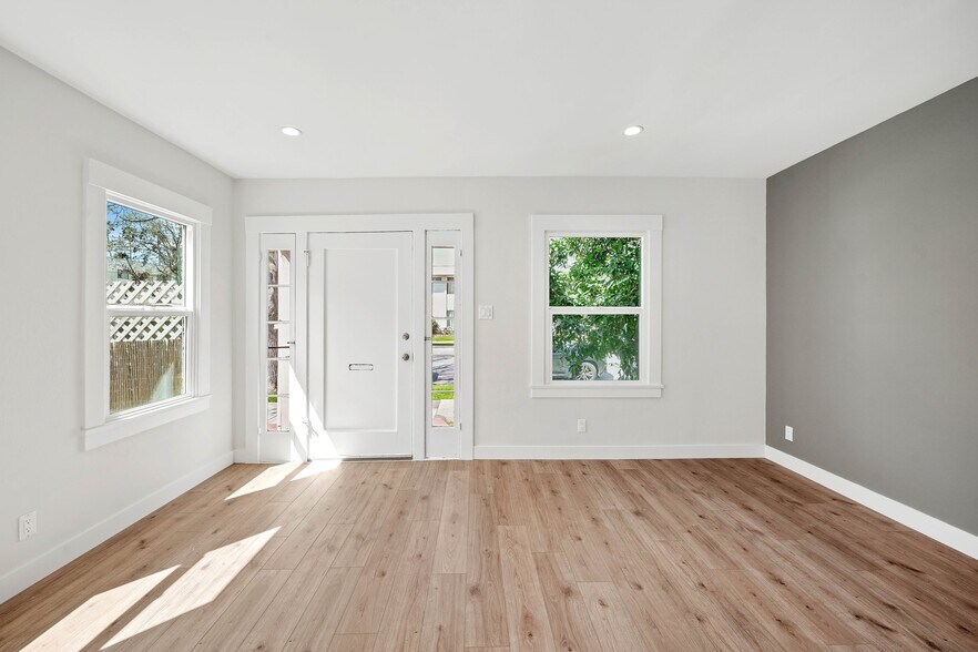 More Photos Of 522-532 Idaho Ave, Santa Monica Apartments For Sale