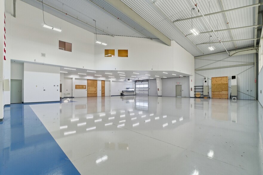 More Photos Of 8600 Airport Blvd, Leesburg Airplane Hangar For Sale