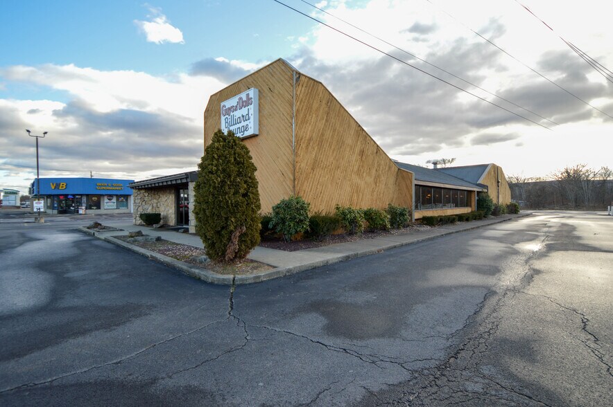 More Photos Of 59 S Wyoming Ave, Edwardsville Freestanding For Lease