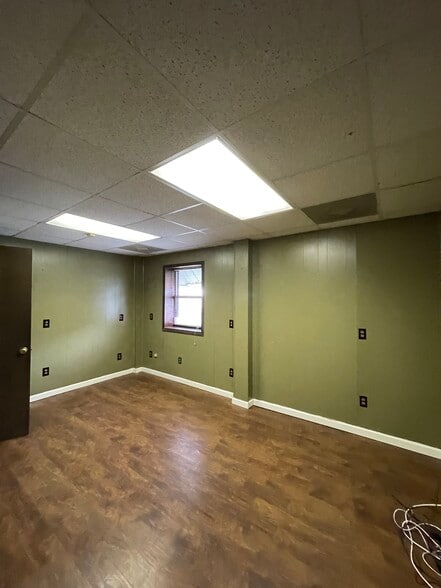 More Photos Of 2160 Thomas Sumter Hwy, Sumter Flex For Lease