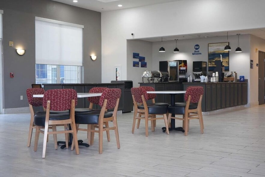 More Photos Of 5310 Englewood Ave, Lubbock Hotel For Sale