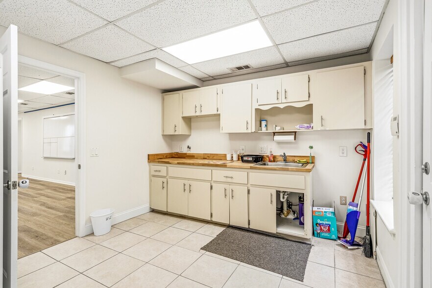 More Photos Of 1507 20th St, Vero Beach Medical For Lease