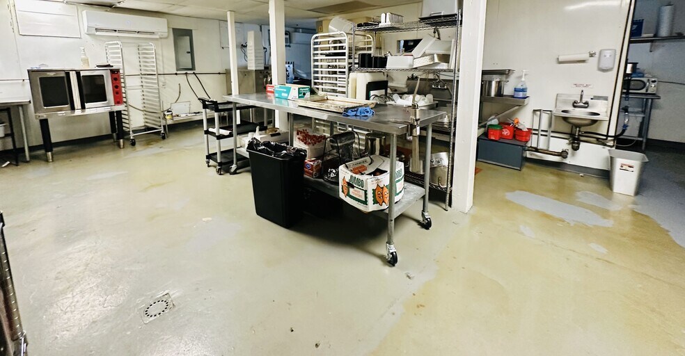 More Photos Of 775 Washington St, South Attleboro Freestanding For Sale