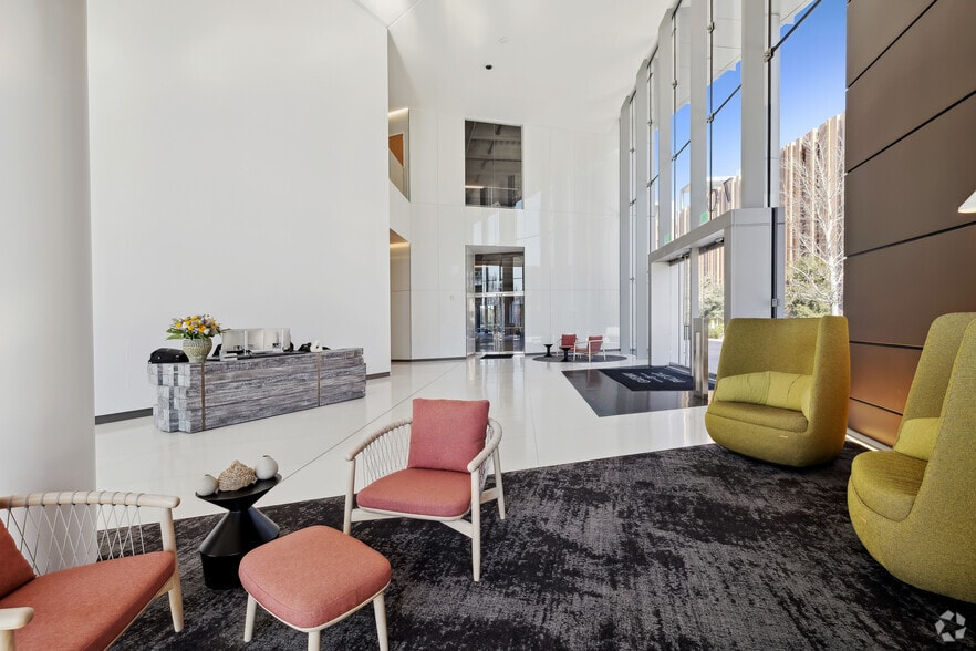 More Photos Of 700 Gateway Blvd, South San Francisco Unknown For Lease